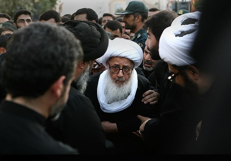 آیت‌الله وحید خراسانی: عزاداری محرم و عاشورای امسال باید دو برابر سال‌های گذشته باشد