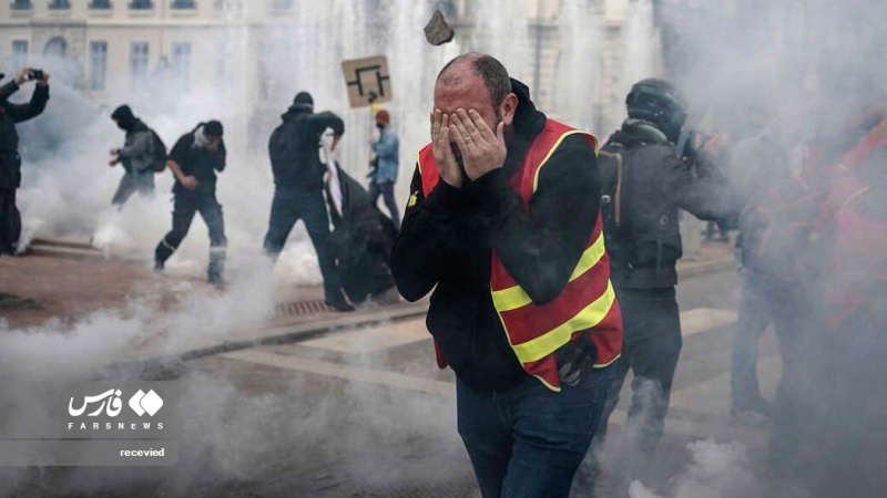  Fransa’da eylemcilere karşı şiddet ve gözaltı