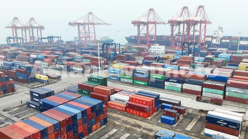  2022年中国外贸进出口增长7.7% 