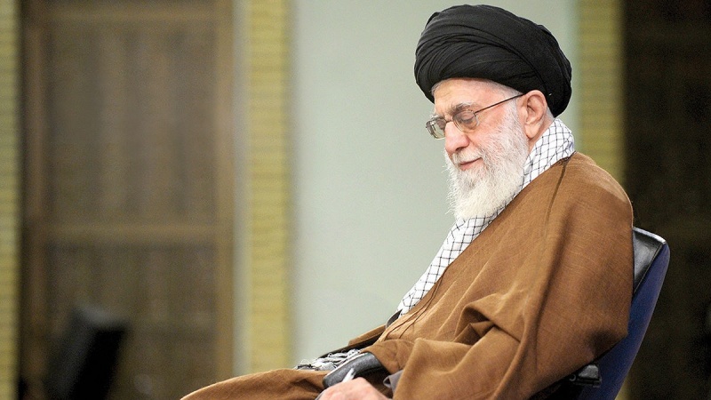 Iran, Ayatollah Khamenei chiede la massima punizione per l'autore dell'insulto al sacro Corano in Svezia