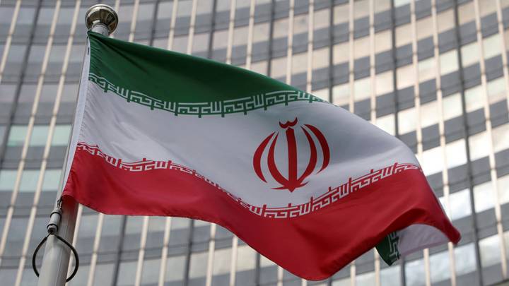 Iran uručio protest švedskom ambasadoru zbog ponovnog skrnavljenja Kur'ana, zabranjen mu povratak u Teheran