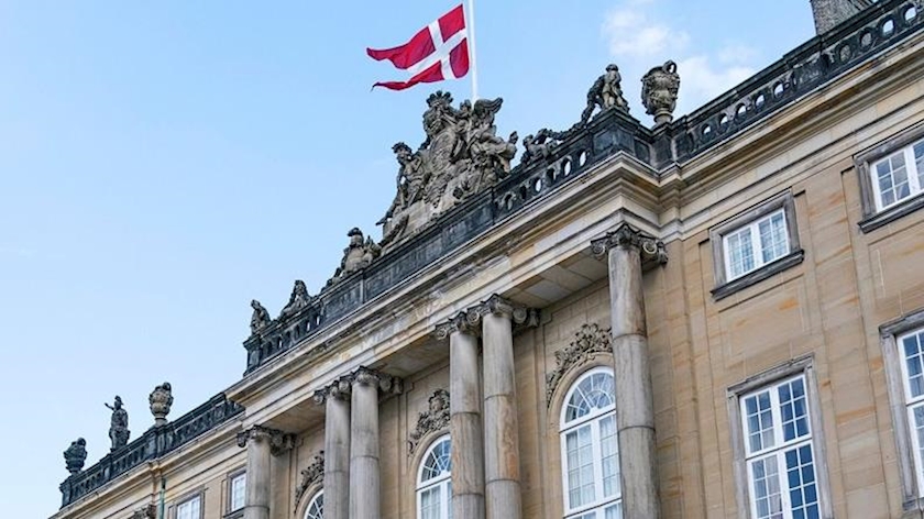 Danish gov't forced to condemn Quran desecration