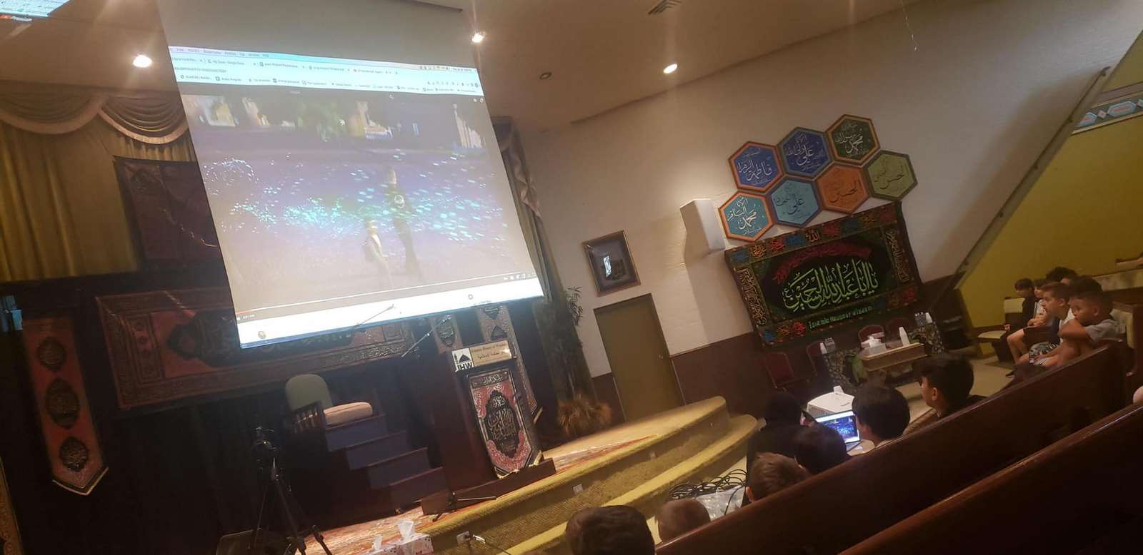 عکس خبری/ عزاداری کودکان در ماه محرم در بیت الحکمة در دیربورن 