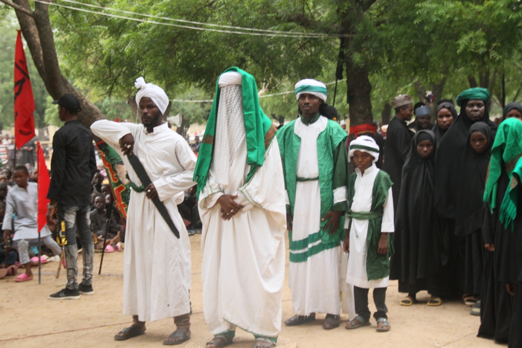 مشاركة حشد كبير في مجلس عزاء حسيني بمدينة "كانو" النيجيرية 