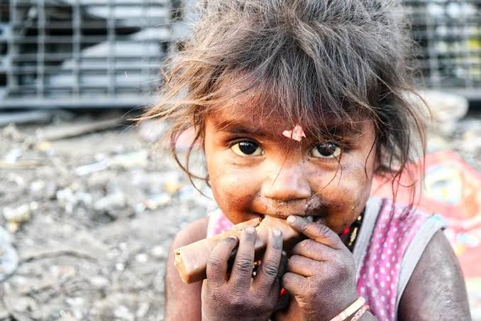 दुनिया भर फैलती भुखमरी, 74 करोड़ लोग खाने से महरूम, भरपेट भोजन को तरसे 