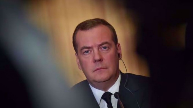 Medvedev, Russia sta evitando la guerra mondiale