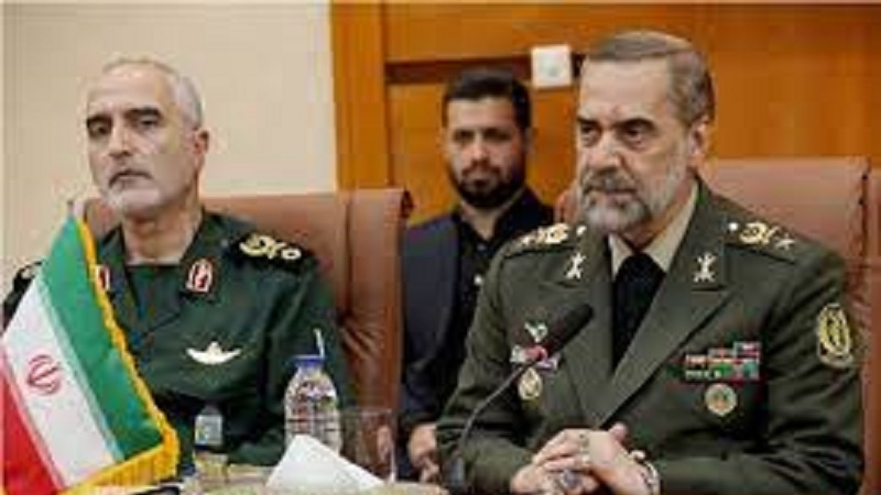 Il ministro della Difesa della Bielorussia ha visitato Teheran