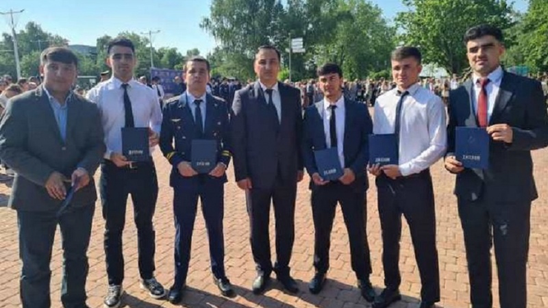 Хатми таҳсили шаҳрвандони тоҷик аз академияи давлатии ҳавонавардии Белорус
