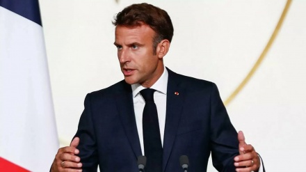 Макрон: Полицейское давление на улицах должно сохраняться
