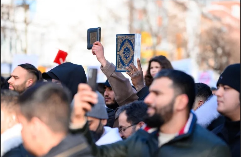العداء للمسلمين "ممارسة يومية".. المسلمون في ألمانيا يتعرضون في حياتهم اليومية للتمييز والكراهية وحتى للعنف