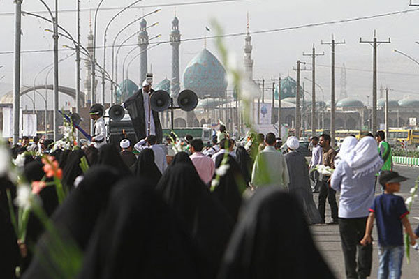 Mga ang-aawit at makata ang nakilahok sa martsa ng "Al-Ghadeer sa lungsod ng Qom