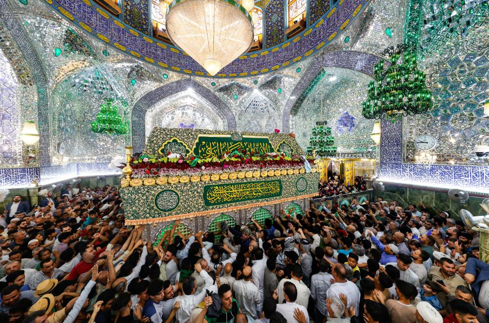 أكثر من (3) ملايين زائرٍ توافدوا إلى حرم أمير المؤمنين (ع) في عيد الغدير الأغر+(صور)