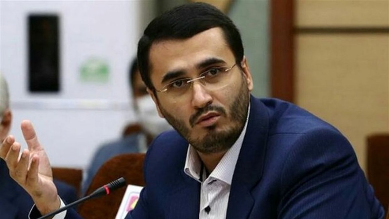 Рухуллах Мüтəфəккир-Азад: Белə бир аxмаqлıq сионистлəрлə отуруб-дурмаğıн нəтицəсидир