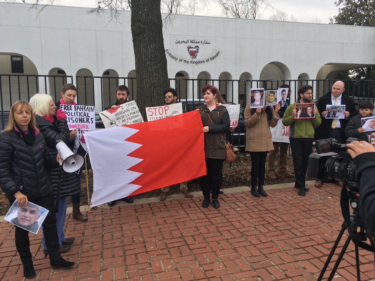 ویدیو/ تجمع اعتراضی مقابل سفارت عربستان در لندن در پی اعدام دو شیعه بحرینی