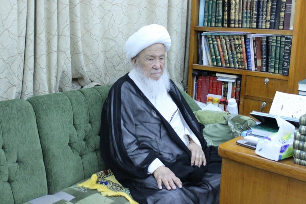 Head of Iran’s Seminary meets with Grand Ayatollah Fayyaz in Najaf