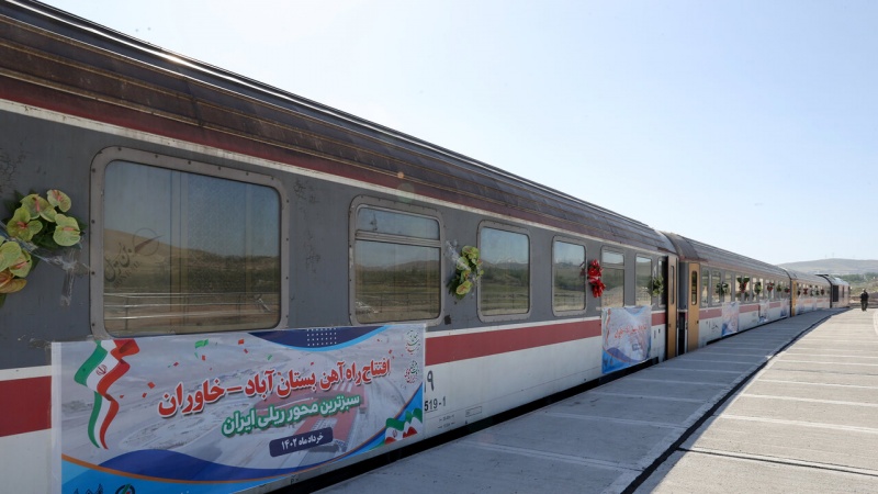 イランのトランジット鉄道が初めてヨーロッパに接続