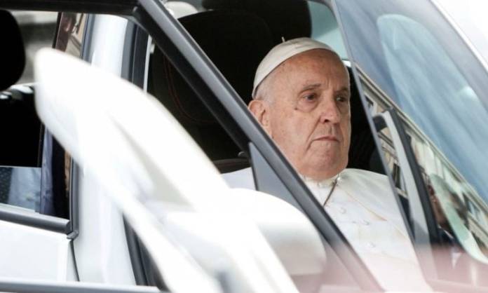البابا فرنسيس سيخضع لعملية جراحية 