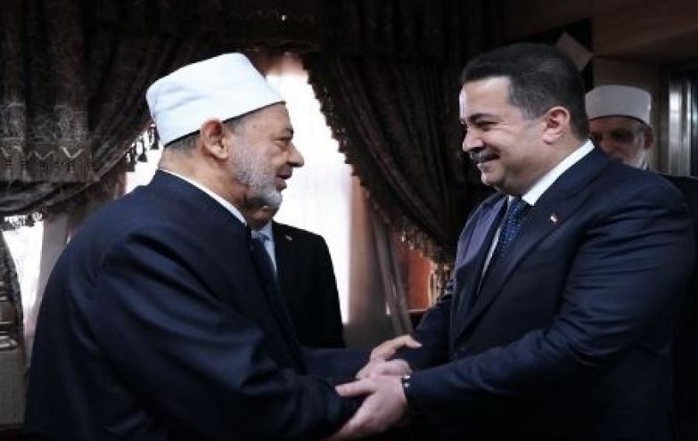 السوداني يلتقي شيخ الأزهر ويدعوه لزيارة العراق