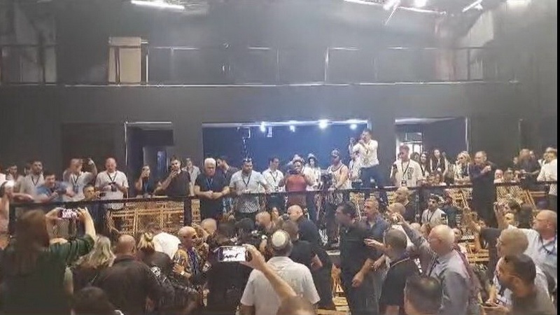 Протестующие сионисты сорвали выступление министра экономики израильского режима