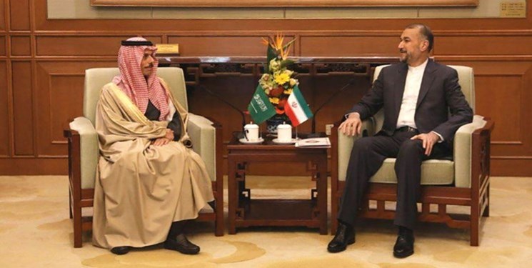 وزير الخارجية الايراني يستقبل نظيره السعودي في طهران