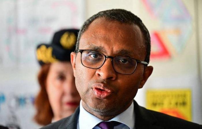 Islamophobia in France: “Muslim prayers” in schoolyards are “intolerable” says minister