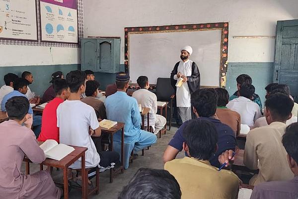 إقامة دورة دينيّة في إقليم البنجاب الباكستاني