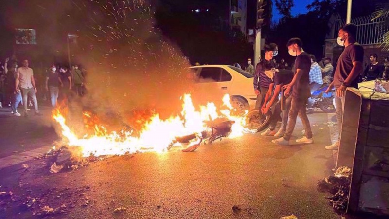 Iran, IRGC: 20 servizi segreti stranieri coinvolti "attivamente" in disordini