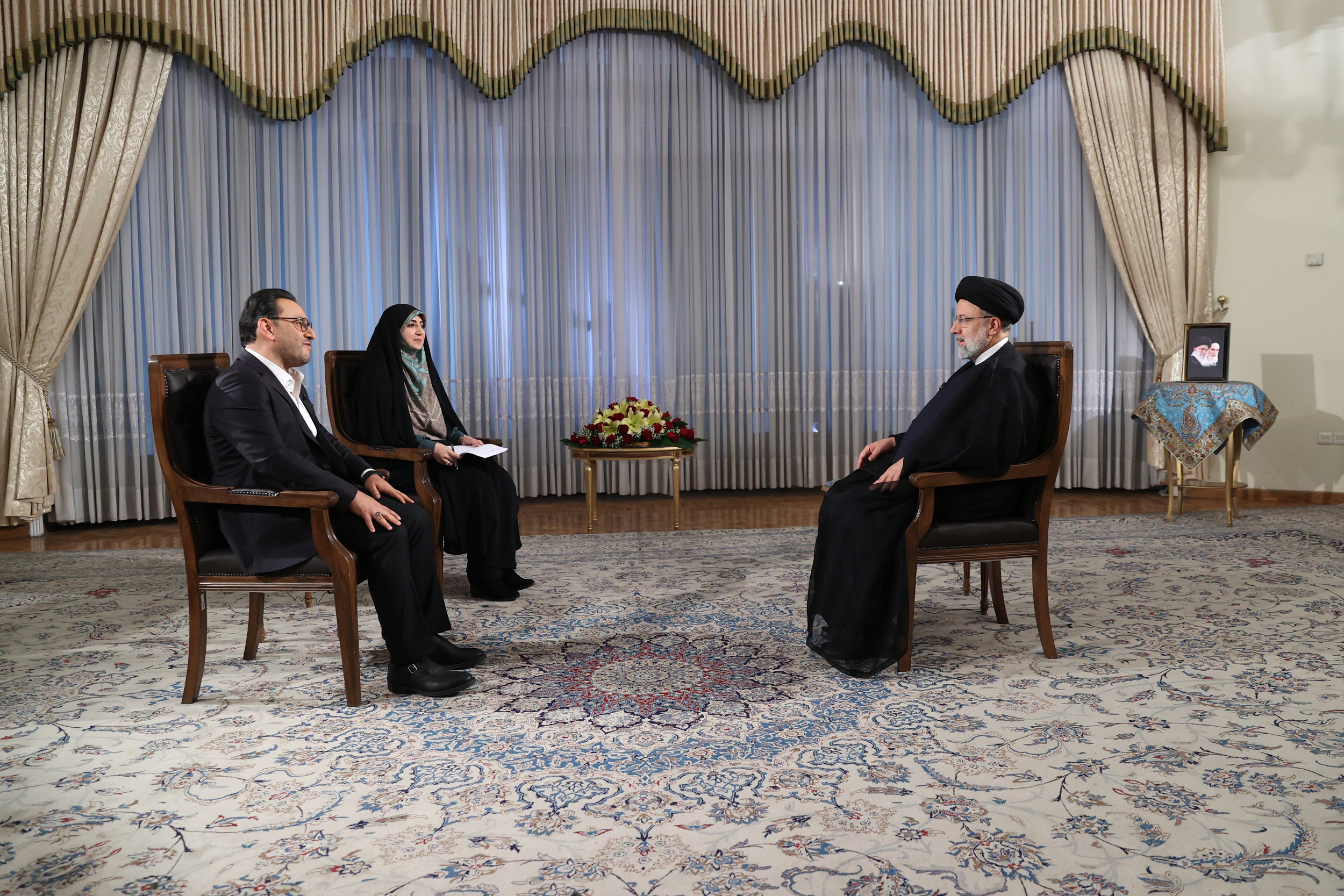 دکتر رئیسی: دولت برقراری مجدد روابط با مصر را دنبال می کند/ نباید از ۱۵ کشور همسایه غفلت کنیم 