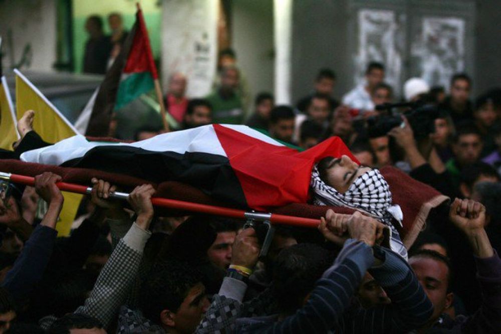 العدو الصهيوني يحتجز 11 جثمانا لشهداء فلسطينيين وتفرض شروطا لإطلاقهم