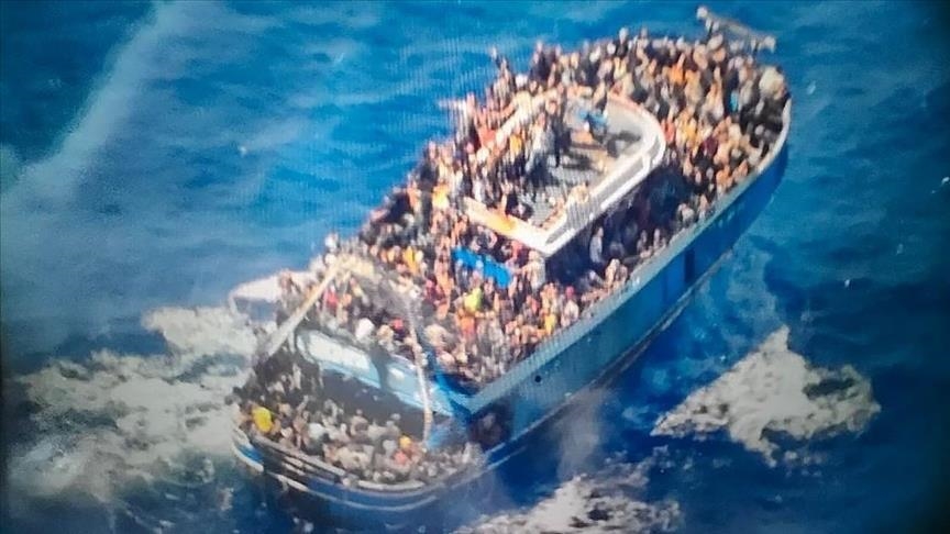 إسلام أباد: 350 باكستانيا كانوا على متن القارب الغارق بالمتوسط