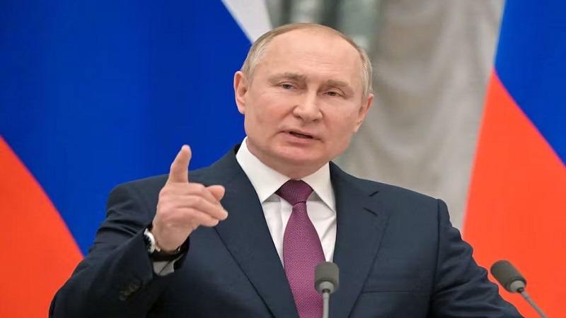 Putin: Kami Hadapi Pengkhianatan Dalam Negeri !
