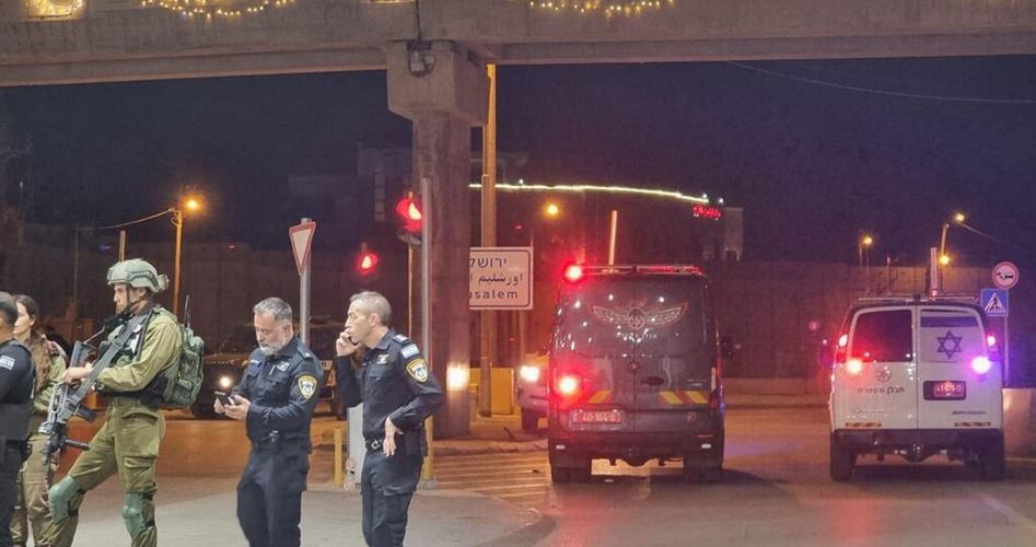 Palestinian martyred after carrying out shooting operation in al-Quds