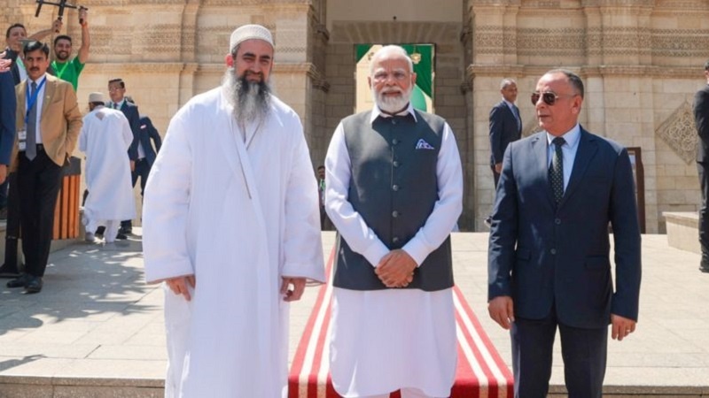 मोदी ने क़ाहिरा स्थित ऐतिहासिक मस्जिद का किया दौरा, मिस्र ने उन्हें ऑर्डर ऑफ़ द नाइल प्रदान किया