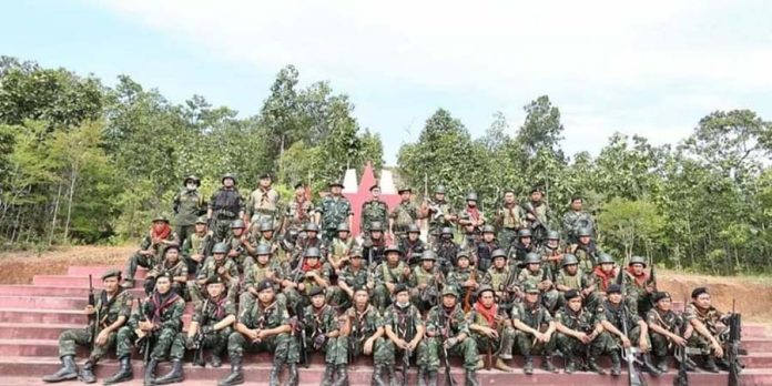 မယ်စဲ့ BP-13 စခန်းကုန်းမှ စစ်ကောင်စီတပ်ဖွဲ့ဝင်များ လက်နက်ချ၊ မယ်စဲ့တမြို့လုံးကို ကရင်နီ ပူးပေါင်းတပ်များ သိမ်းပိုက် 