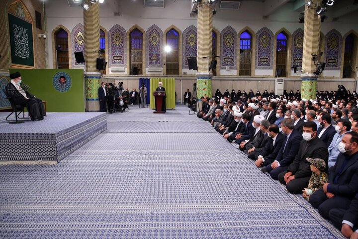  Imam Khamenei receives Judiciary officials