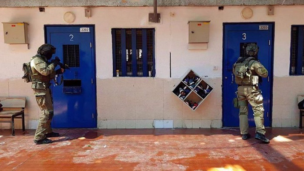 Four Palestinian prisoners go on open-ended hunger strike