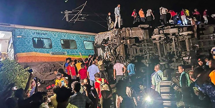 Mga awtoridad ng India: Ang bilang ng mga namatay sa aksidente sa tren ay tumaas sa 288