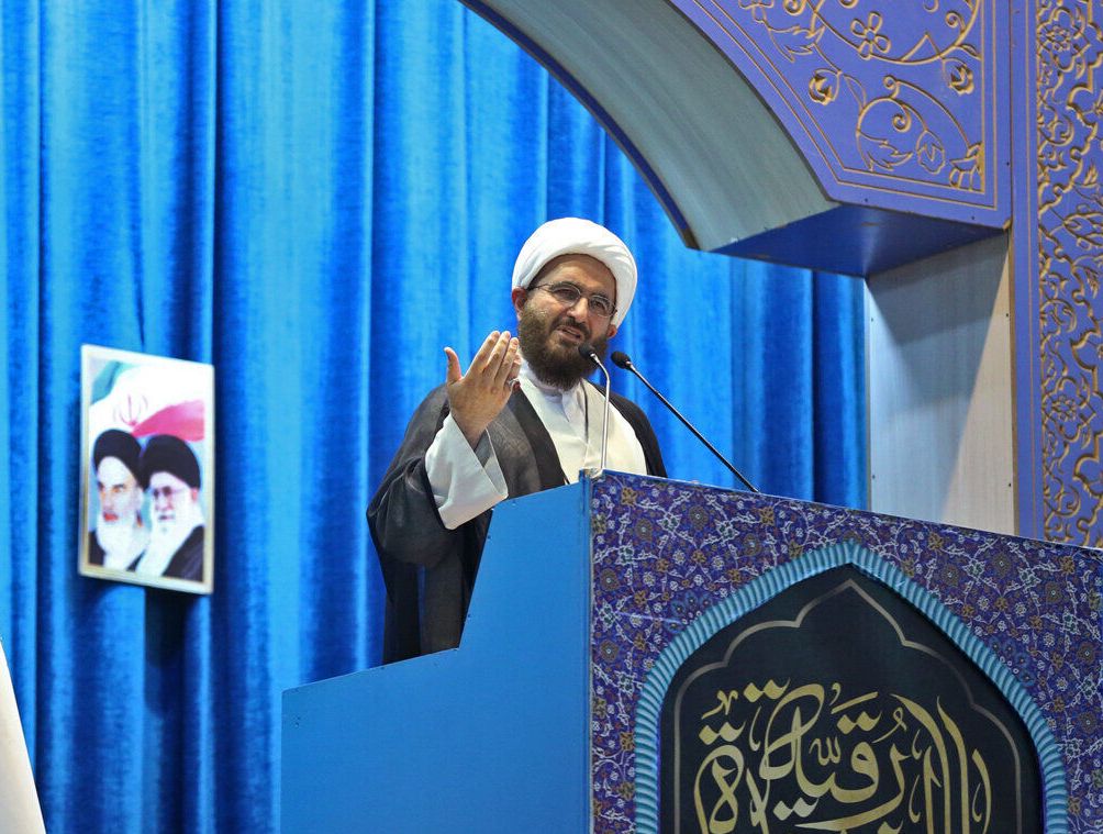 خطيب جمعة طهران: على منظمة التعاون الإسلامي والحكومات الإسلامية ان تتخذ موقفا حاسما لهذا السلوك القبيح