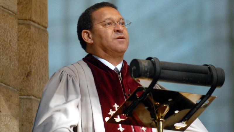 Африканский священник: имам Хомейни (да прибудет с ним милость Аллаха!) был влиятельным лидером с глобальным мышлением