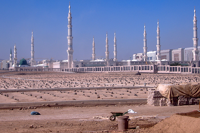 منع النساء من زيارة أقدم مقبرة للمسلمين 