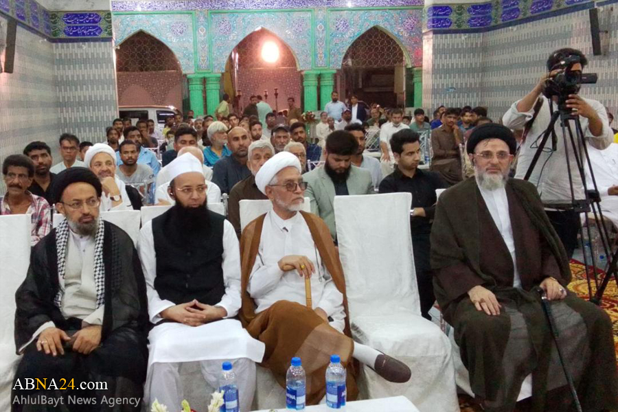 مشاركة شخصيات دينية شيعية وسنية في حفل تأبين الذكرى السنوية لرحيل الإمام الخميني في باكستان