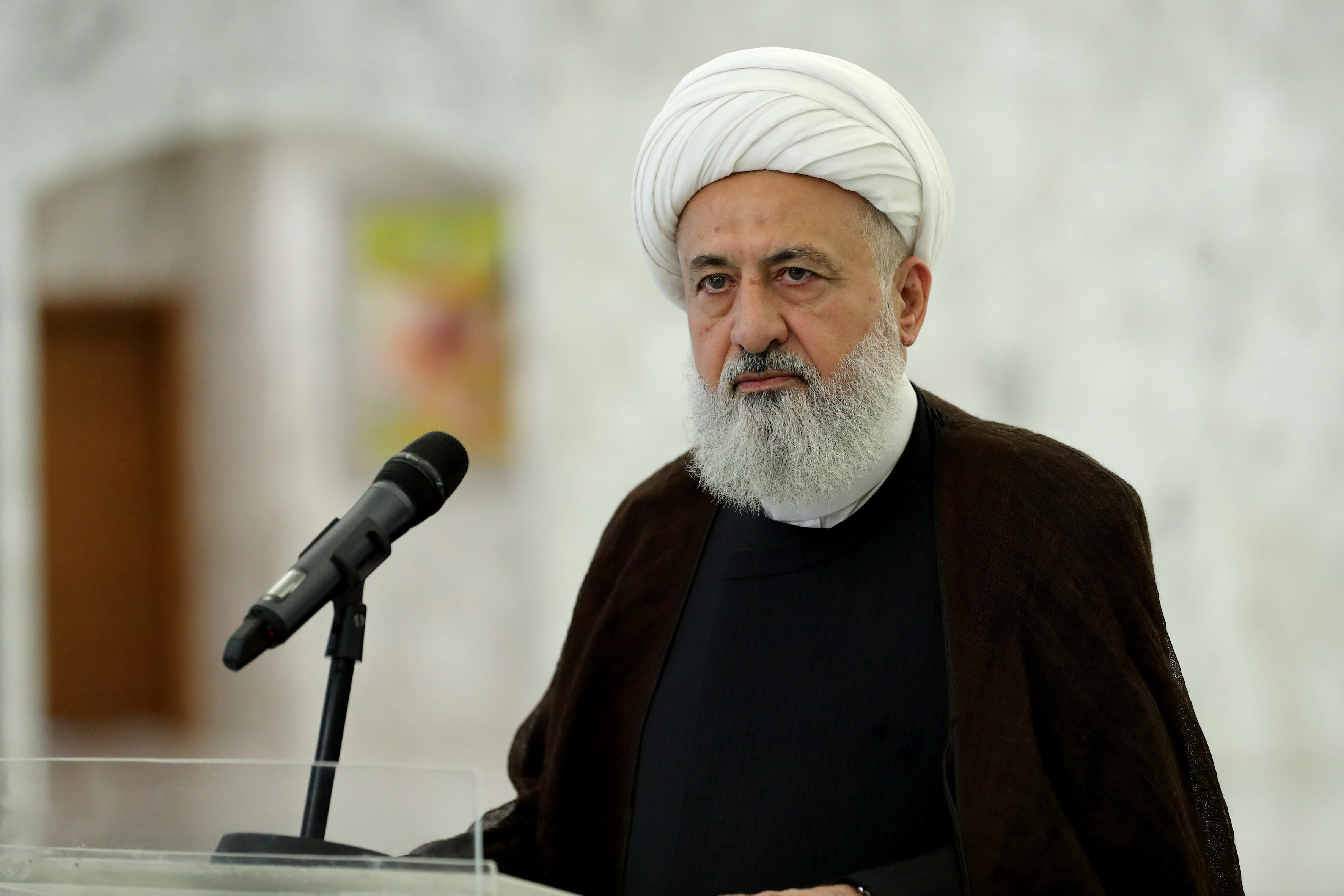 Senior Lebanese cleric hails Imam Khomeini for fostering spirit of fraternity in Muslim world