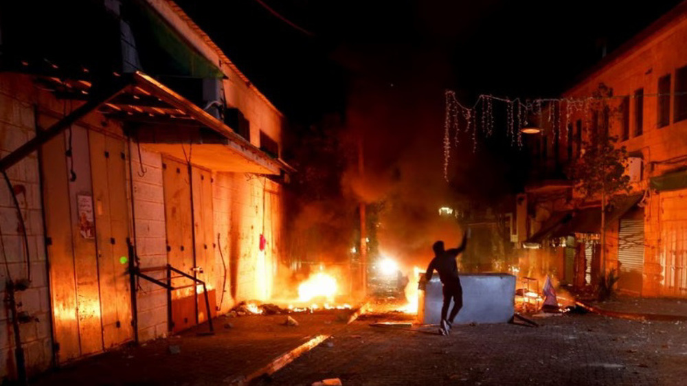  Zionist forces raid Ramallah, wound nearly a dozen Palestinians