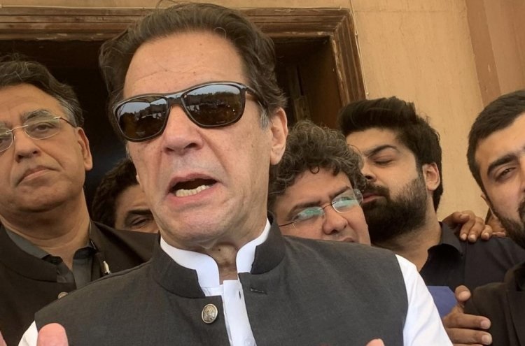 الافراج عن رئيس الوزراء الباكستاني السابق عمران خان بكفالة