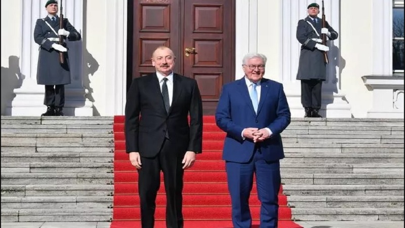 Aliyev, Alman mevkidaşı Steinmeier ile görüştü