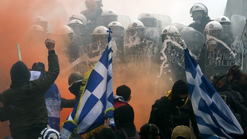 Yunanistan'da tren kazası protestoları sürüyor