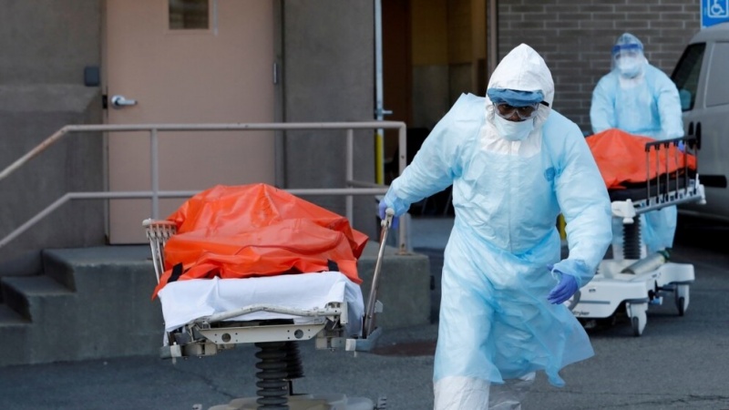 1日のコロナ死亡者数、世界最多は米
