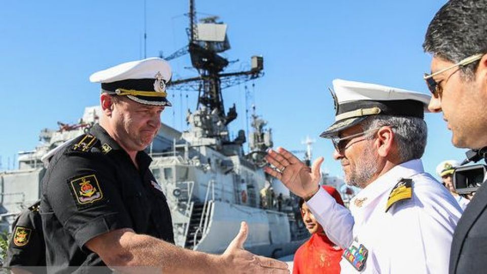 Чин, Русија, вә Иран Оман көрфәзиндә һәрби дәниз тәлимләри кечириб