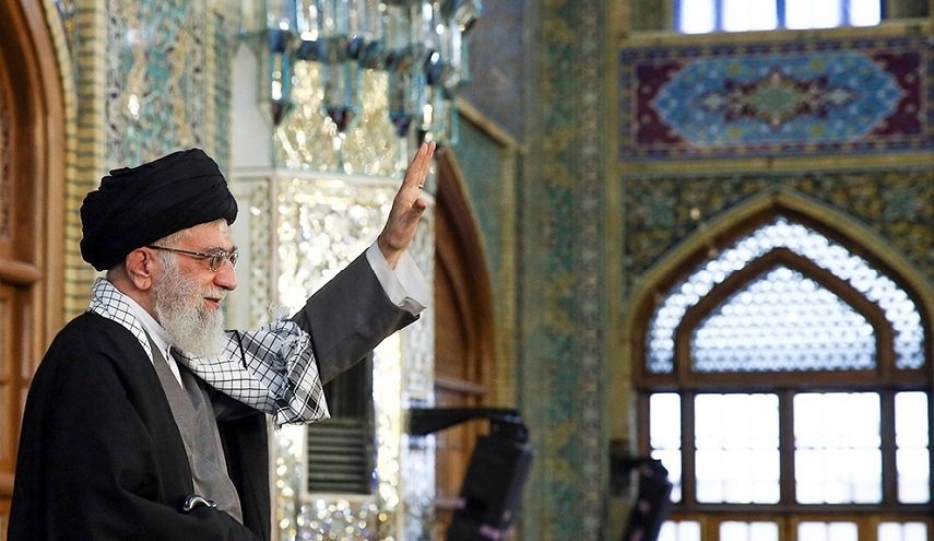 Pinuno ng Islamikong Rebolusyon ay naghahatid ng isang talumpati sa Banal na Dambana ng Razavi (as) sa okasyon ng Bagong Taon