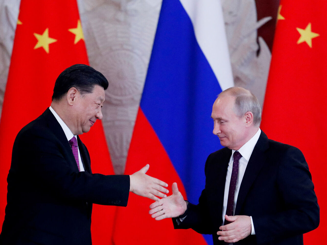Rússia saúda a contribuição da China para resolver a crise ucraniana